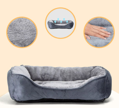 Canapé lavable pour chien dans le salon